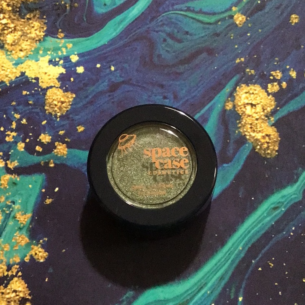 Space Case Eyeshadow Messy Lochnessy
